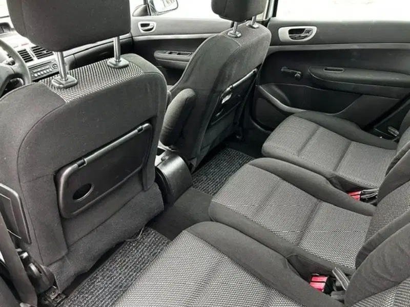Peugeot 307 SW usata a Cuneo (11)