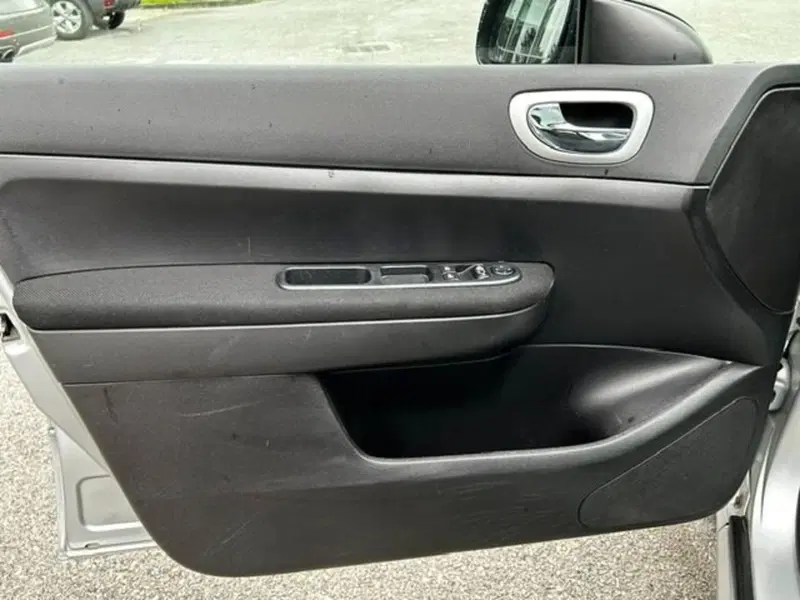Peugeot 307 SW usata a Cuneo (13)