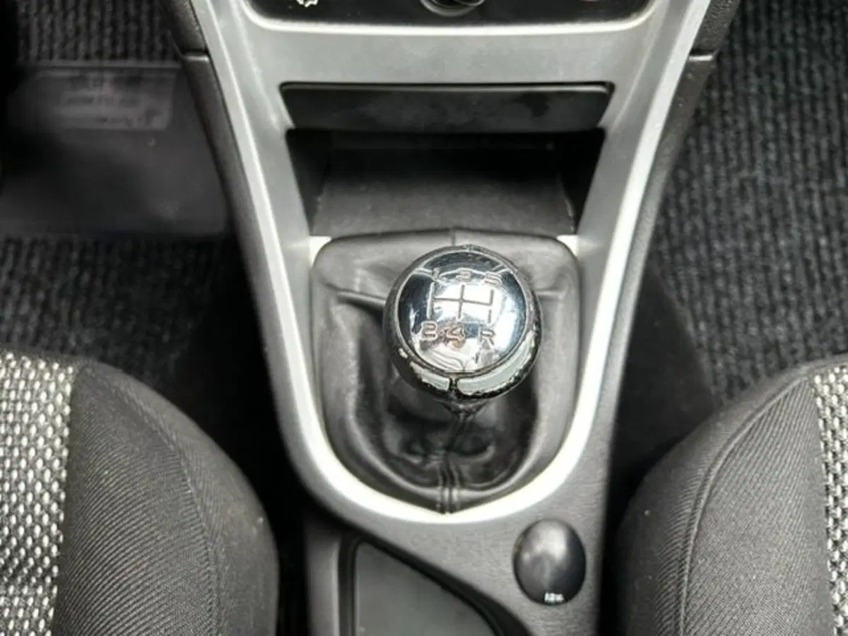 Peugeot 307 SW usata a Cuneo (17)
