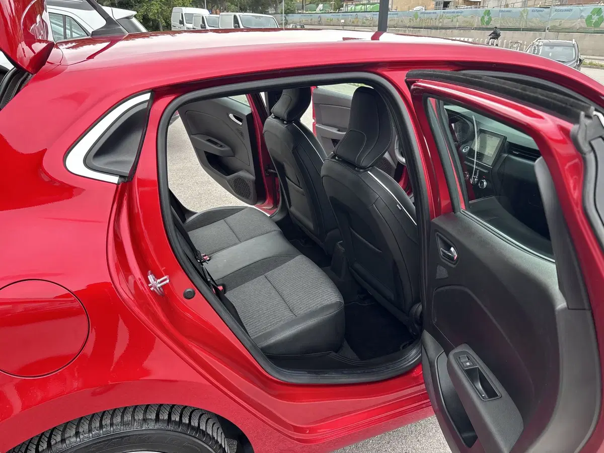 Renault Clio usata a Ancona (12)