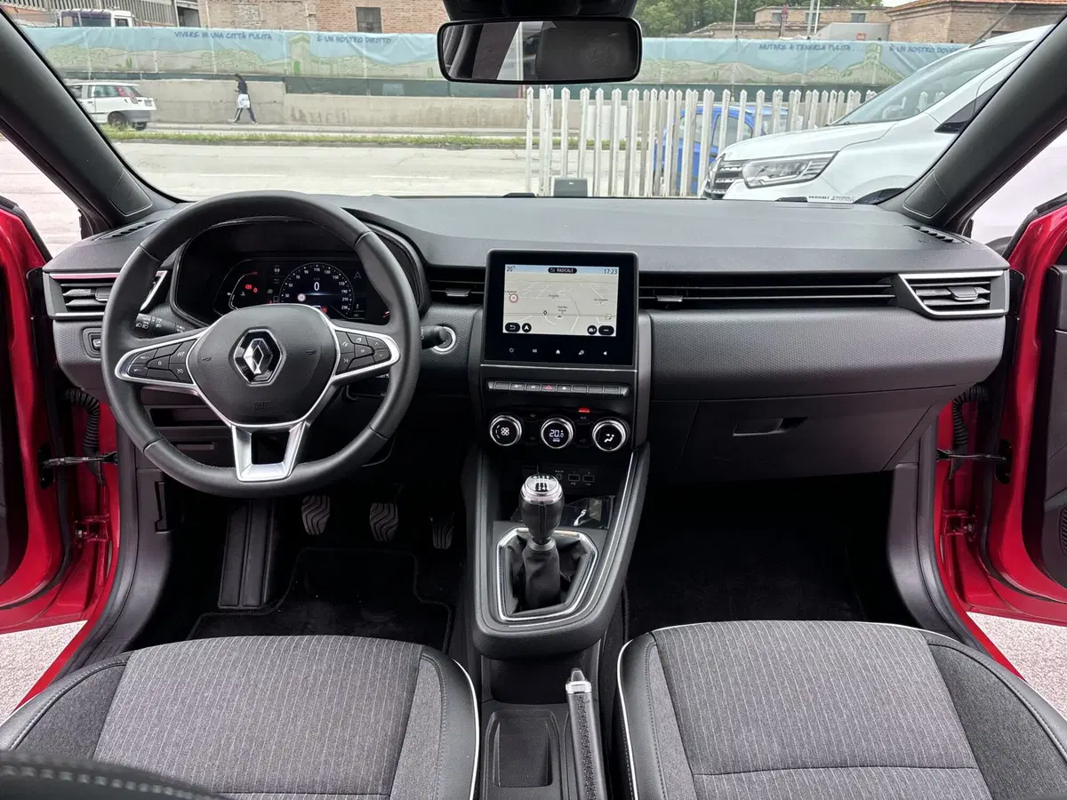 Renault Clio usata a Ancona (15)