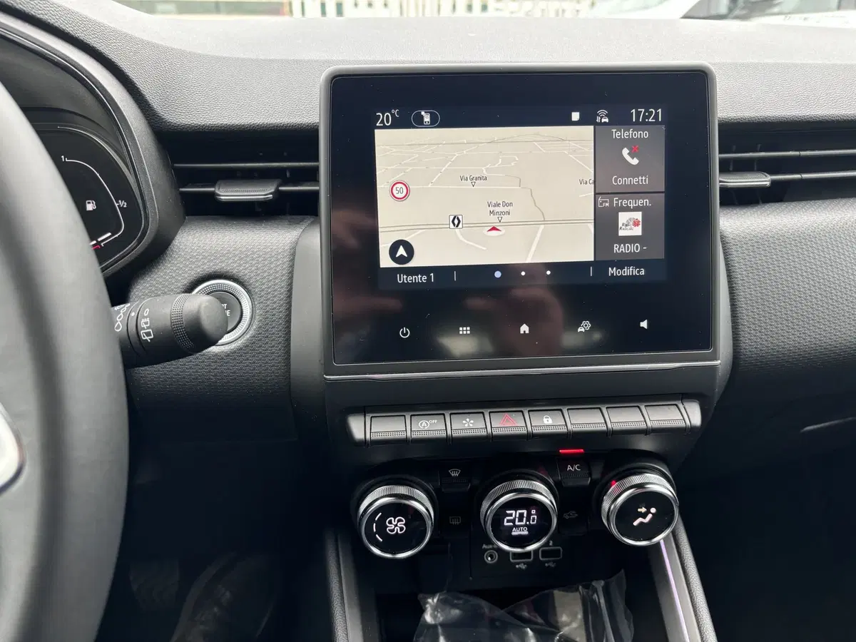Renault Clio usata a Ancona (16)