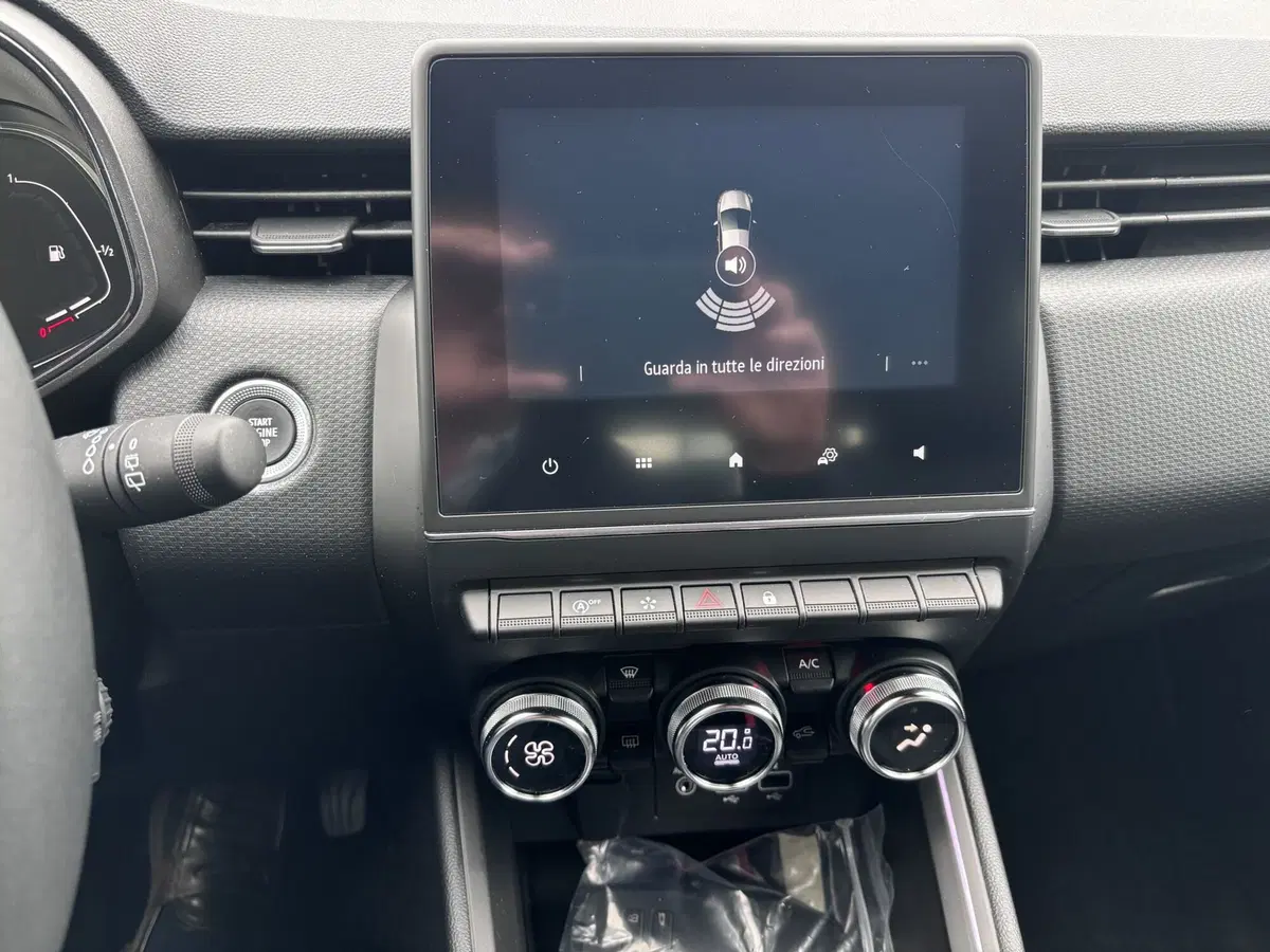Renault Clio usata a Ancona (17)