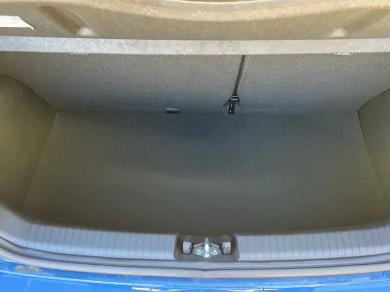 Hyundai i10 nuova a Roma (10)
