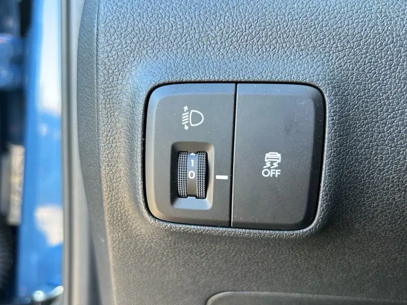 Hyundai i10 nuova a Roma (13)