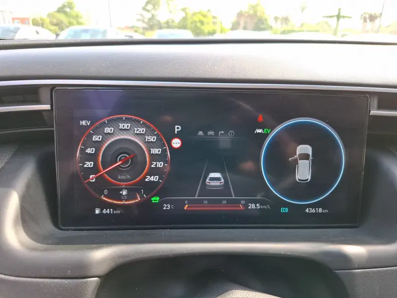 Hyundai Tucson usata a Latina (14)