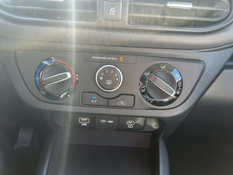 Hyundai i10 nuova a Roma (19)