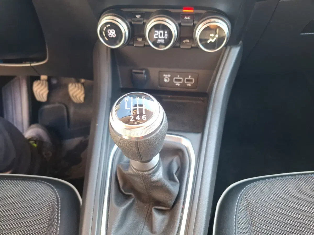 Renault Captur usata a Roma (19)
