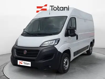 Fiat Ducato Furgone Vetrato 33 MH2 2.3 mjt 140cv  AT9 E6d-temp del 2020 usata a L'Aquila