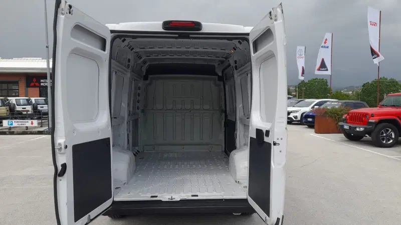 Fiat Ducato Furgone Vetrato usata a L'Aquila (3)
