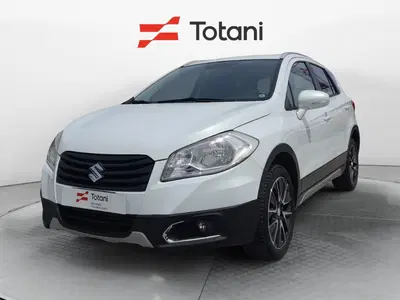 Suzuki S-Cross 1.6 DDiS 4WD All Grip Style del 2013 usata a L'Aquila