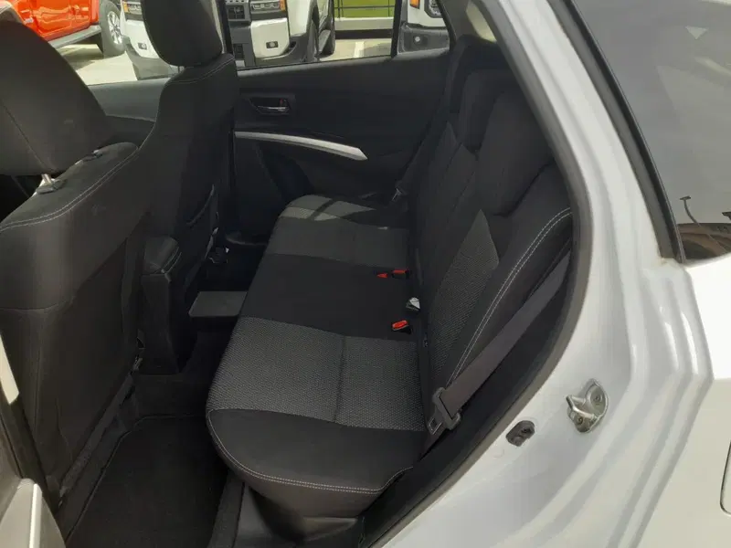 Suzuki S-Cross usata a L'Aquila (14)