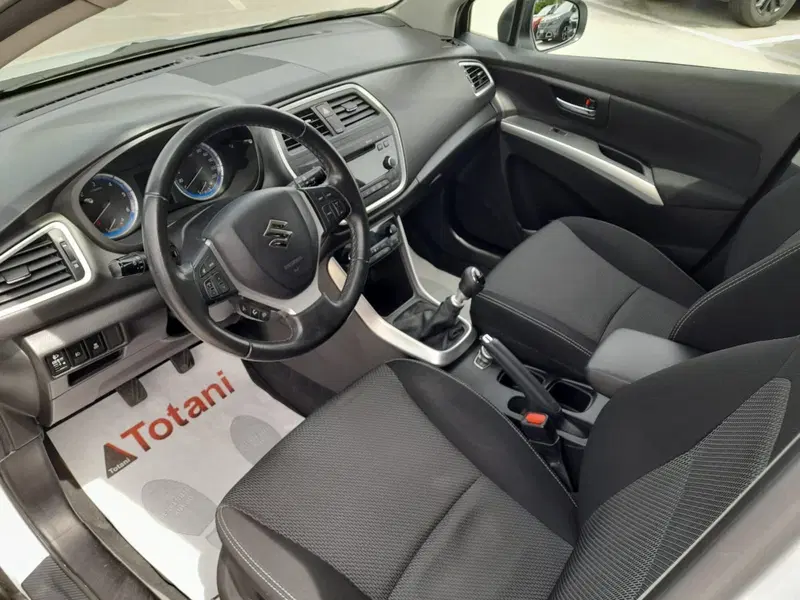Suzuki S-Cross usata a L'Aquila (8)