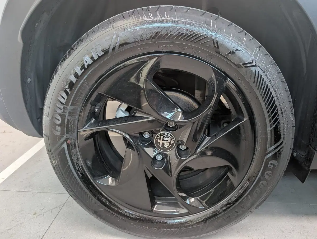 Alfa Romeo Junior usata a Milano (10)