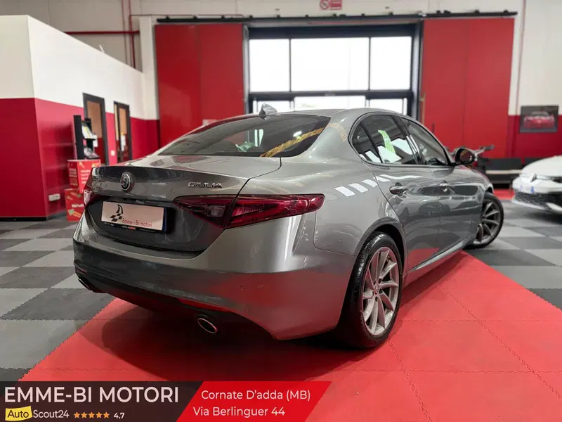 Alfa Romeo Giulia usata a Monza e Brianza (2)