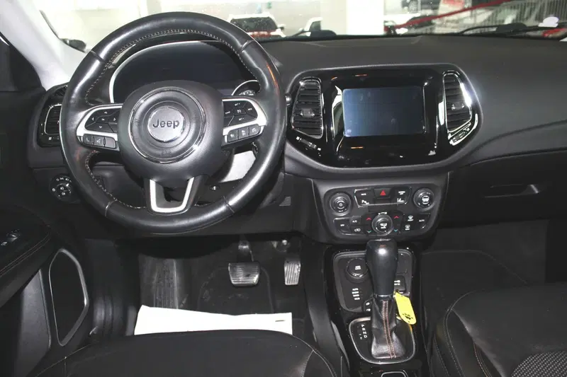 Jeep Compass usata a Terni (11)