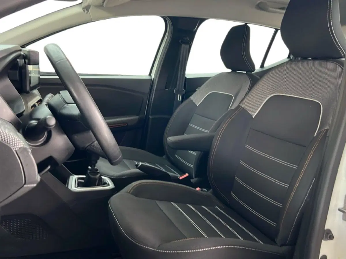 Dacia Sandero usata a Roma (12)