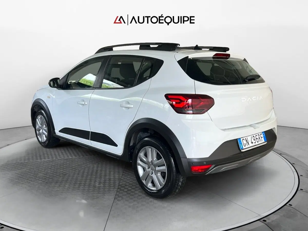 Dacia Sandero usata a Roma (3)