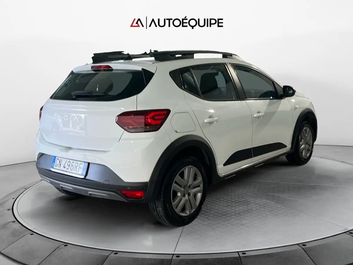 Dacia Sandero usata a Roma (5)