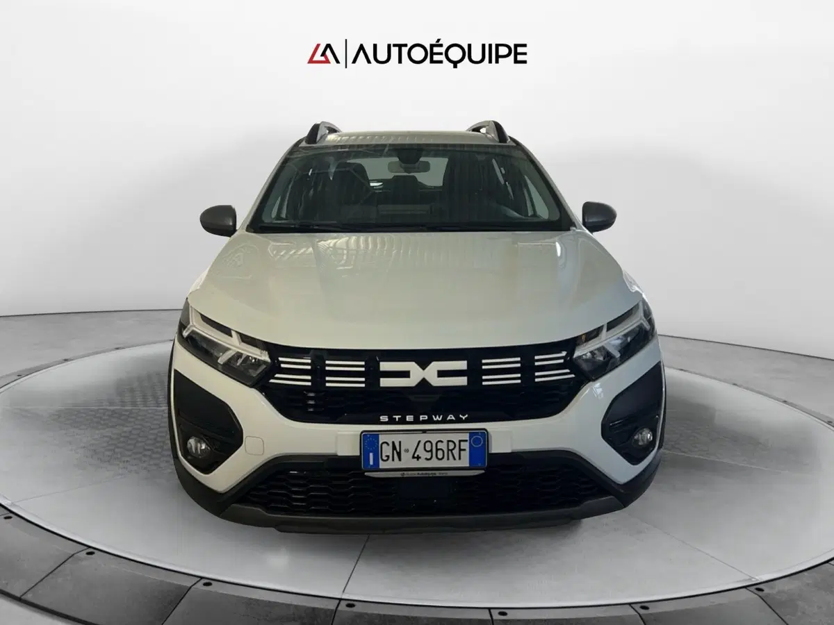 Dacia Sandero usata a Roma (8)