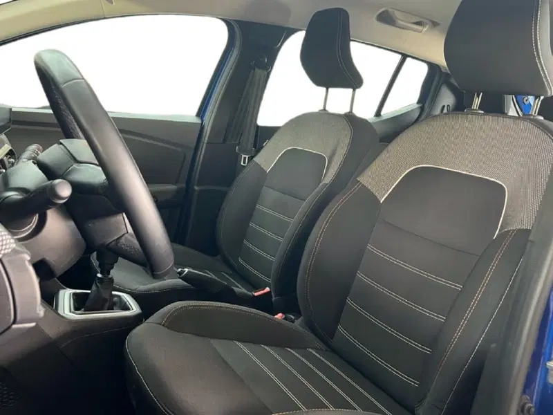 Dacia Sandero usata a Roma (12)