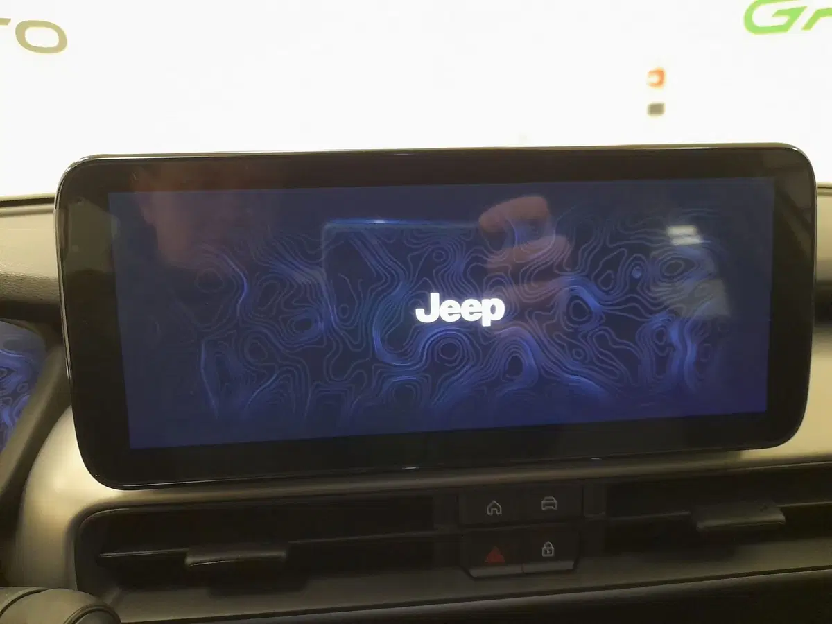 Jeep Avenger nuova a Alessandria (13)