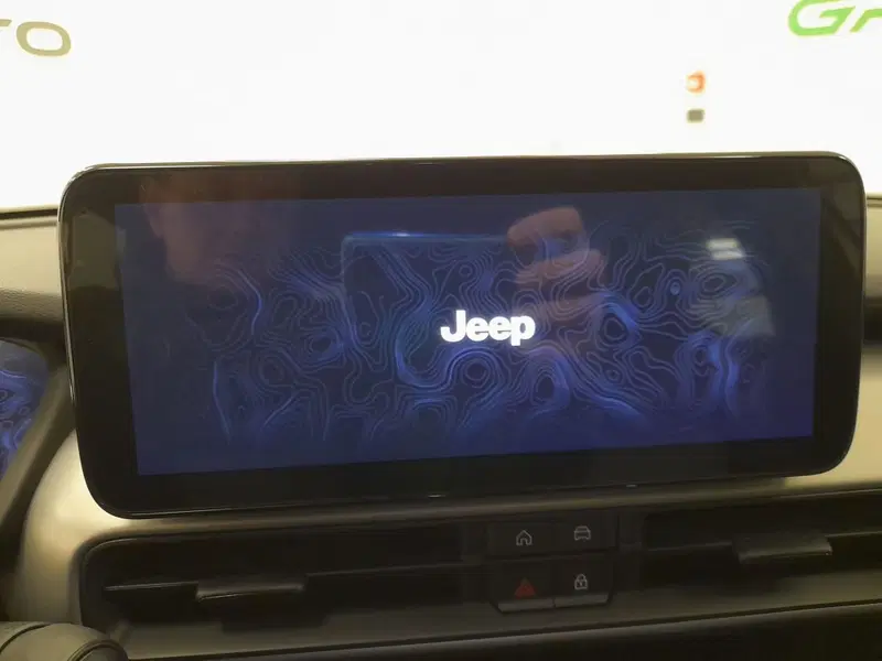 Jeep Avenger nuova a Alessandria (13)