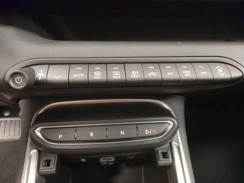Jeep Avenger nuova a Alessandria (15)