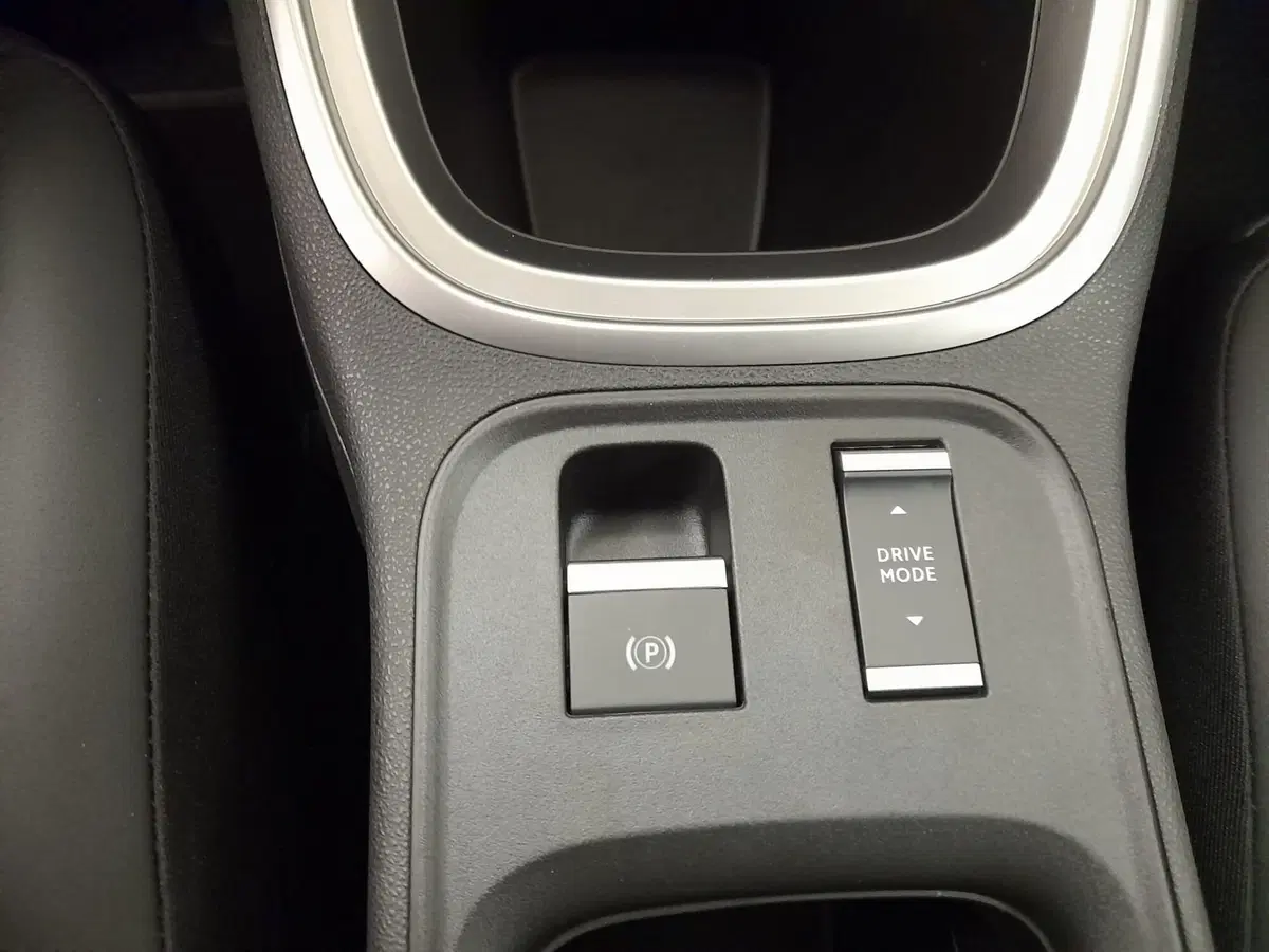 Jeep Avenger nuova a Alessandria (17)