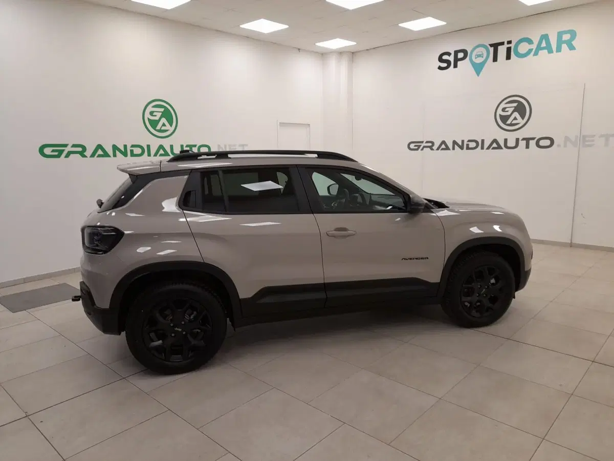 Jeep Avenger nuova a Alessandria (7)