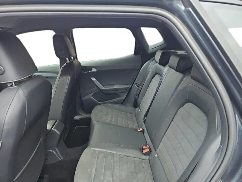 SEAT Arona usata a Lecco (12)