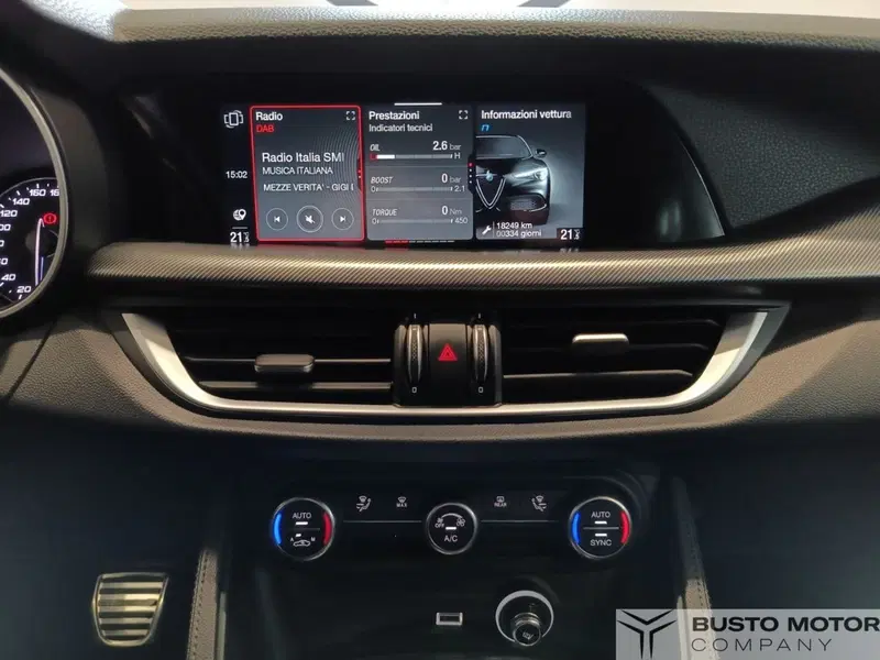 Alfa Romeo Stelvio usata a Varese (13)