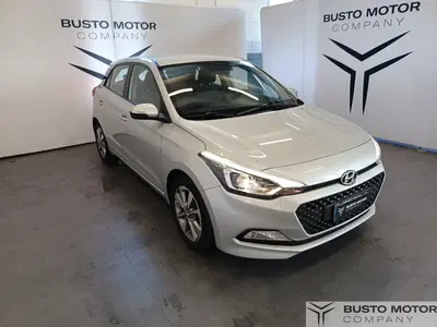 Hyundai i20 1.2 84 CV 5 porte Comfort del 2017 usata a Olgiate Olona