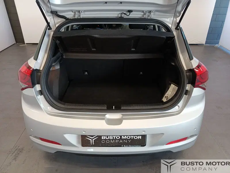 Hyundai i20 usata a Varese (10)