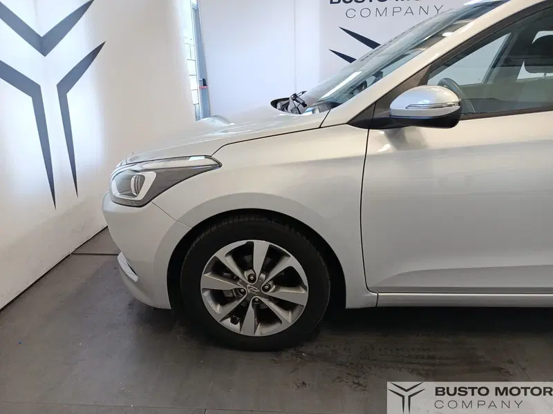 Hyundai i20 usata a Varese (7)