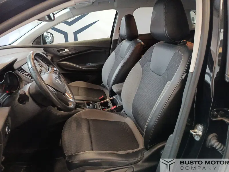Opel Grandland X usata a Varese (8)