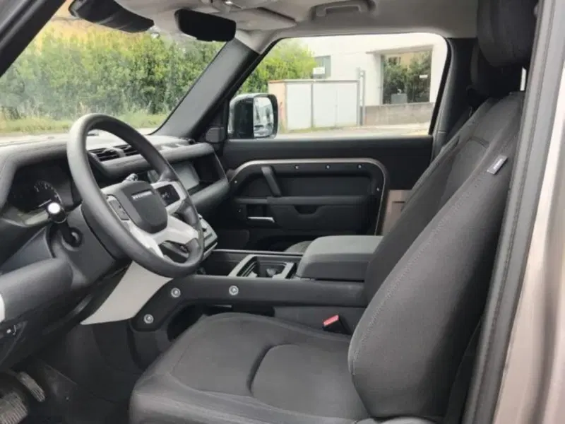 Land Rover Defender usata a Livorno (5)