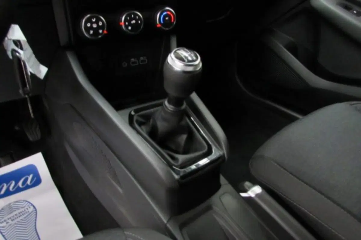 Renault Clio usata a Milano (12)