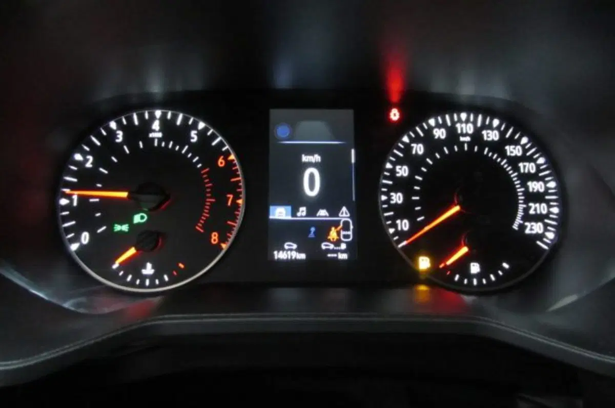 Renault Clio usata a Milano (14)