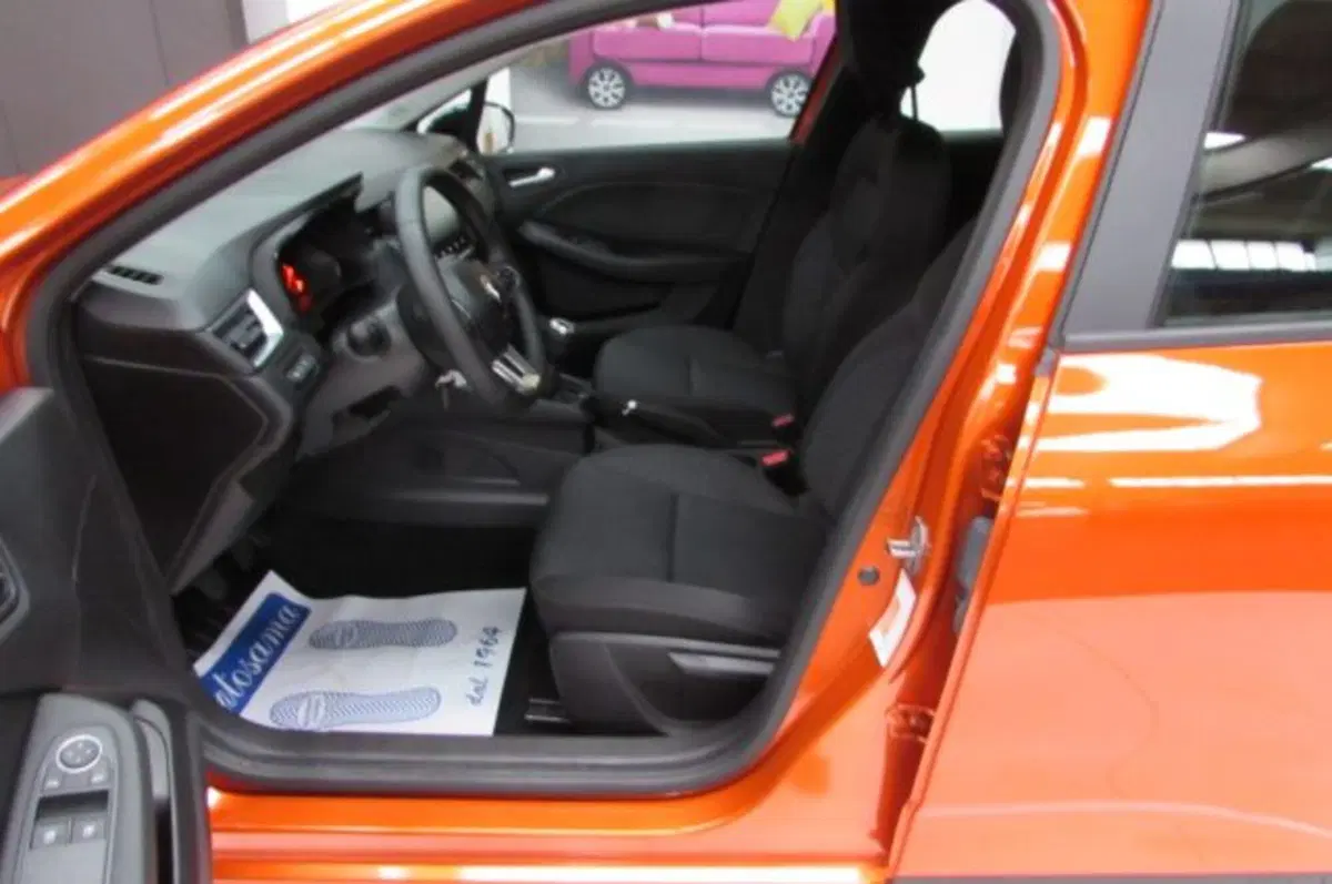 Renault Clio usata a Milano (7)