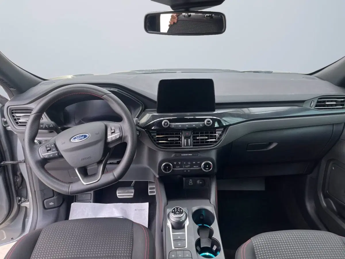 Ford Kuga usata a Milano (11)