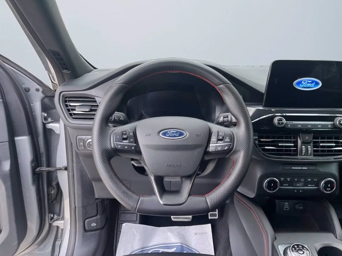 Ford Kuga usata a Milano (13)
