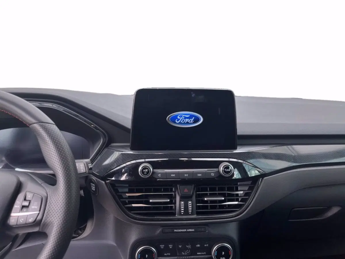 Ford Kuga usata a Milano (14)