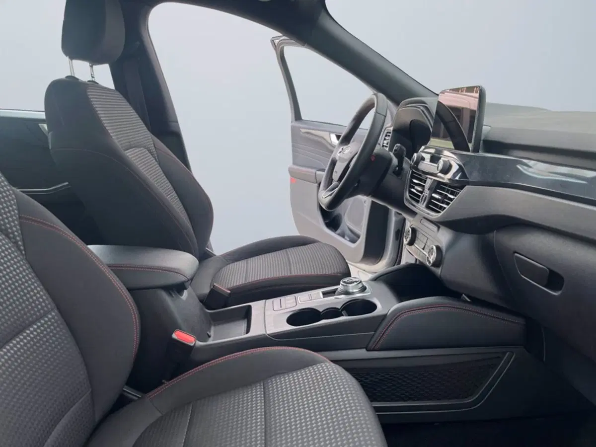 Ford Kuga usata a Milano (15)