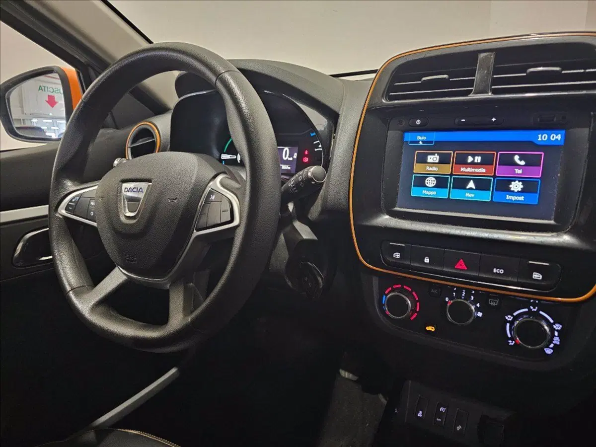 Dacia Spring usata a Palermo (11)