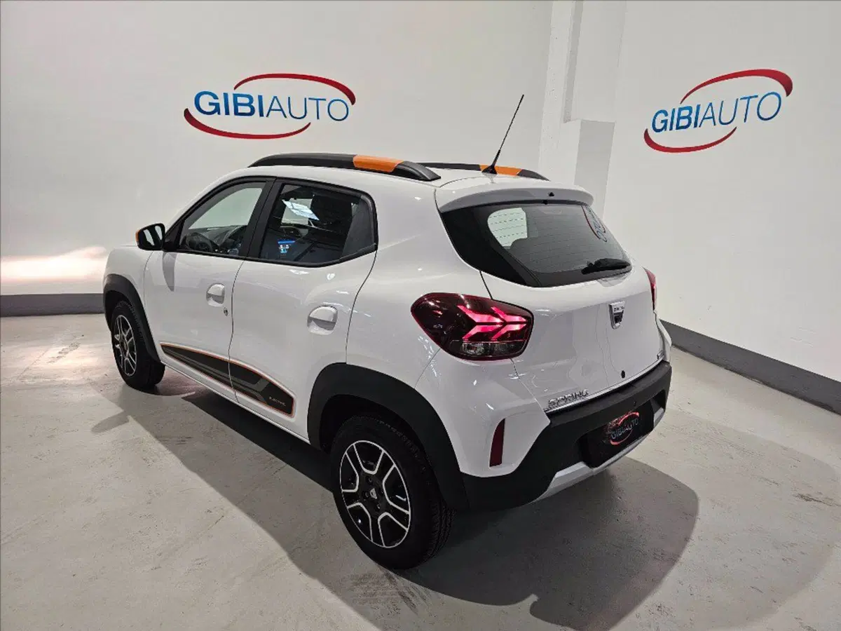 Dacia Spring usata a Palermo (7)
