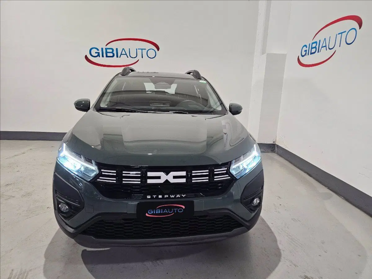 Dacia Sandero usata a Palermo (2)