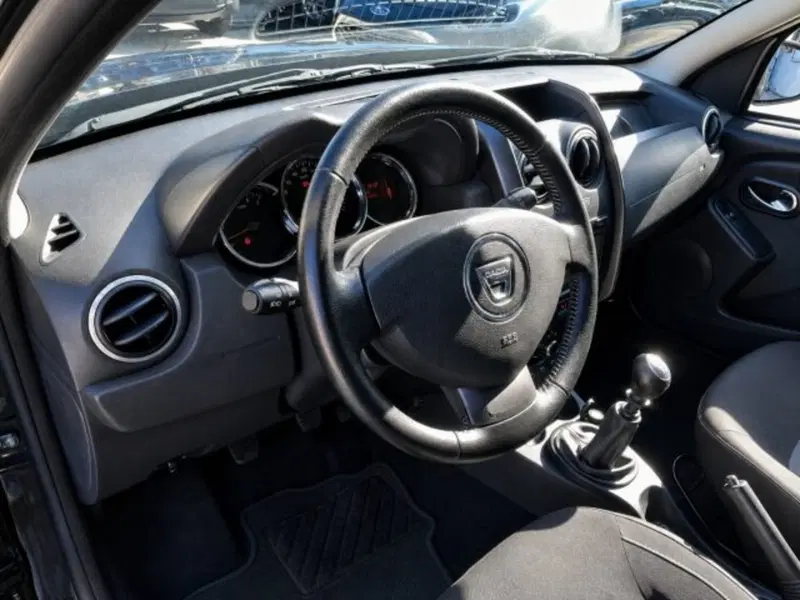 Dacia Duster usata a Firenze (10)