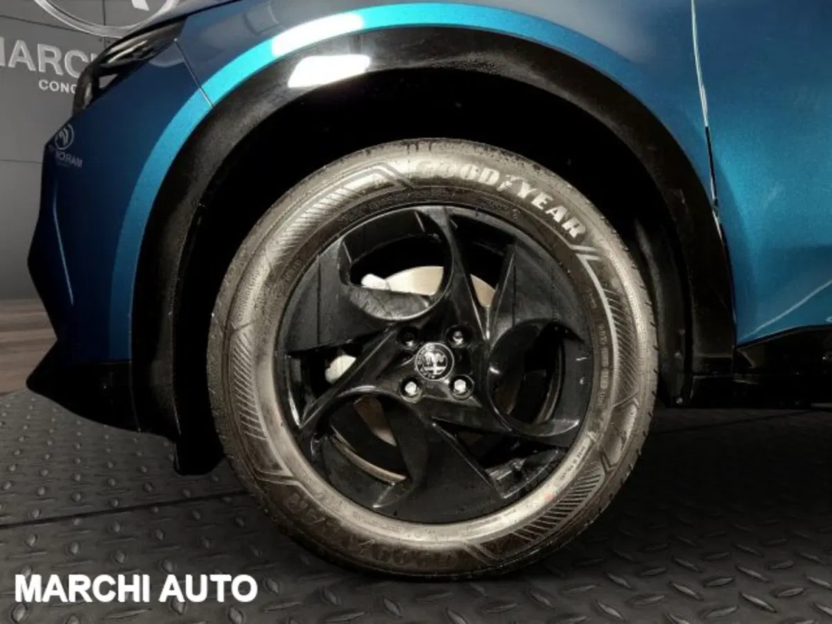 Alfa Romeo Junior nuova a Perugia (9)