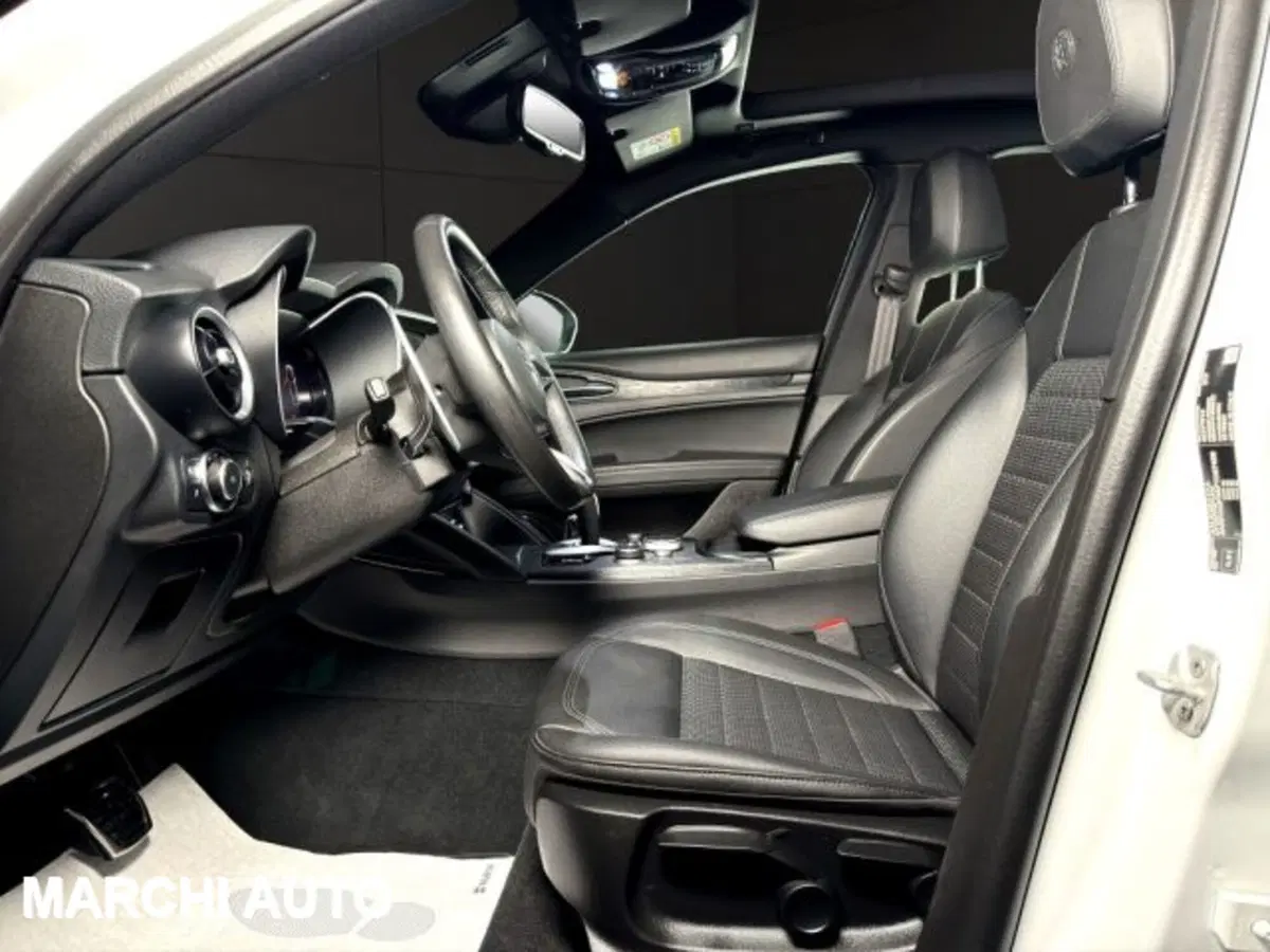 Alfa Romeo Stelvio usata a Perugia (10)